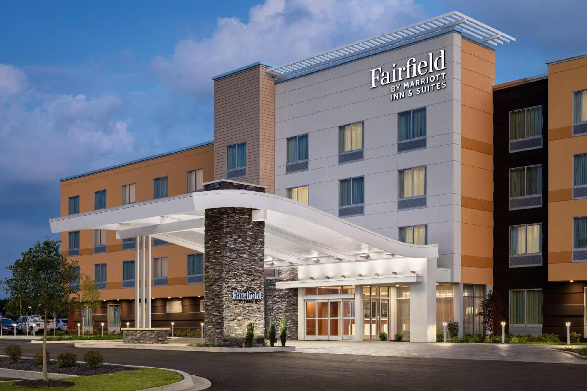 Hotel Fairfield & Lincoln 3*